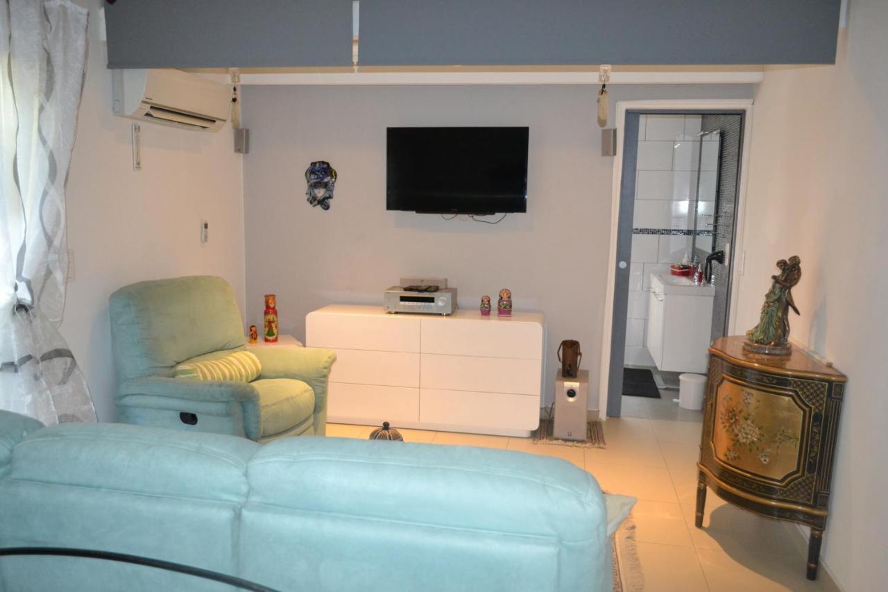 Suite 30 M2 Ideale Pour 2 Personnes Flassans-sur-Issole Экстерьер фото